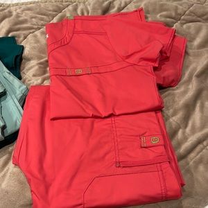 Wonder wink scrubs set